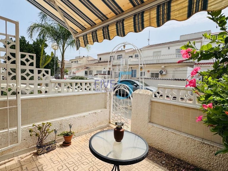 Villa for Sale in Alicante, Valencia 7