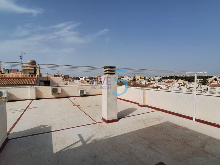 Penthouse for Sale in Alicante, Valencia 18