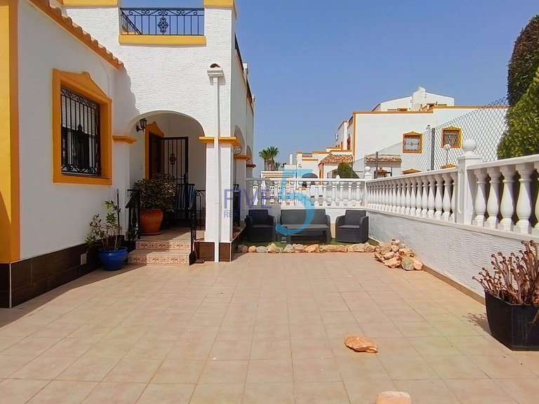Villa for Sale in Alicante, Valencia 7