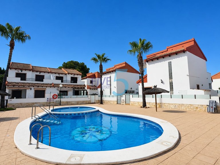 Villa for Sale in Alicante, Valencia 2
