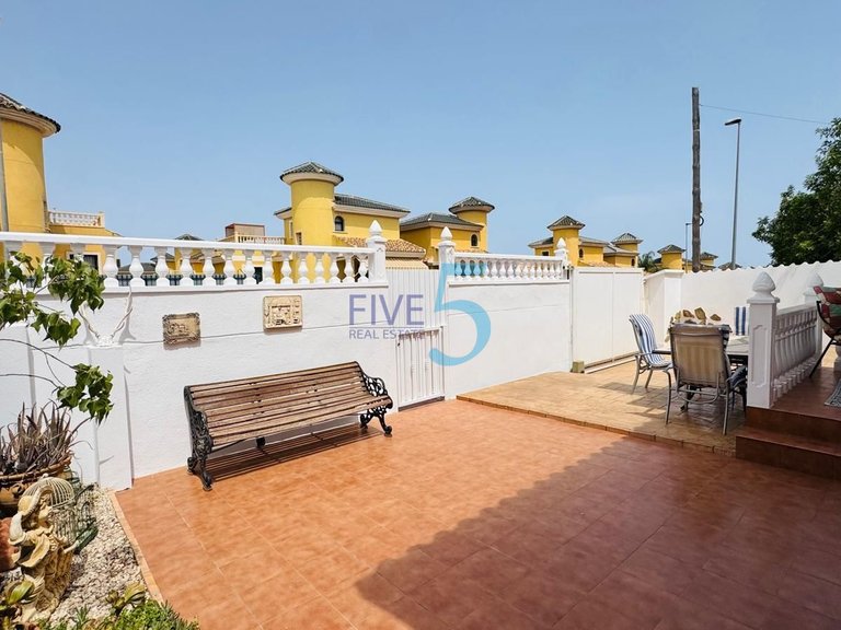 Villa for Sale in Alicante, Valencia 23