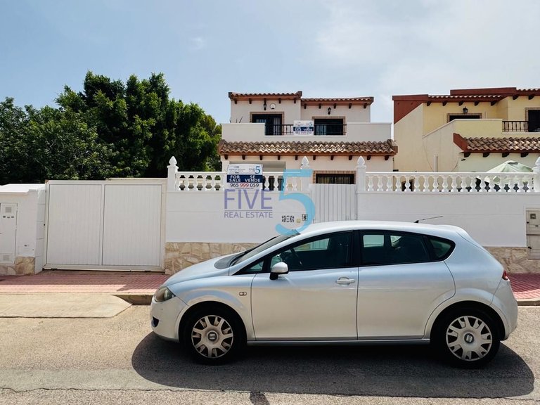 Villa for Sale in Alicante, Valencia 28