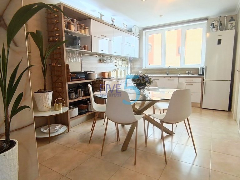 Villa for Sale in Alicante, Valencia 17
