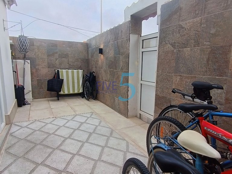 Villa for Sale in Alicante, Valencia 10