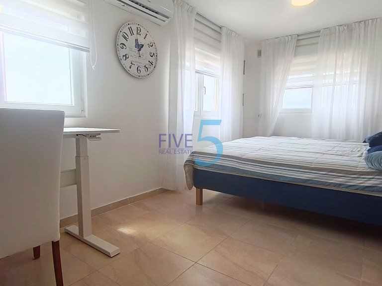 Villa for Sale in Alicante, Valencia 26