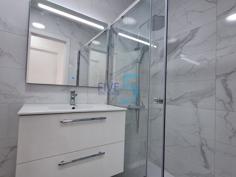 Apartment for Sale in Alicante, Valencia 12