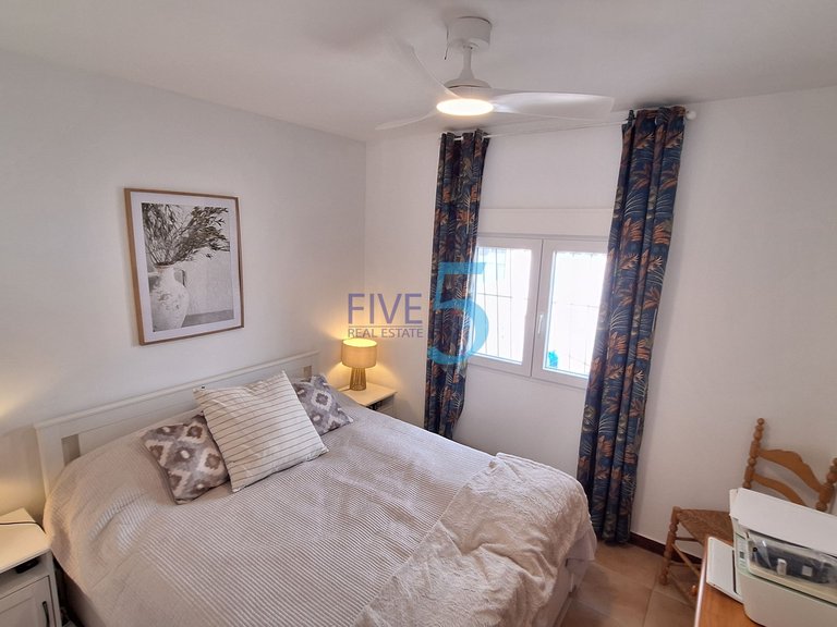 Penthouse for Sale in Alicante, Valencia 16
