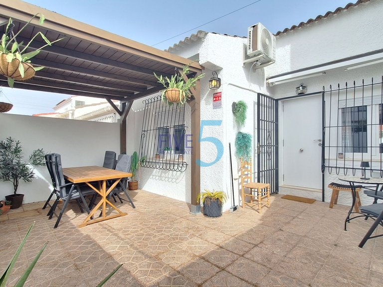 Penthouse for Sale in Alicante, Valencia 1