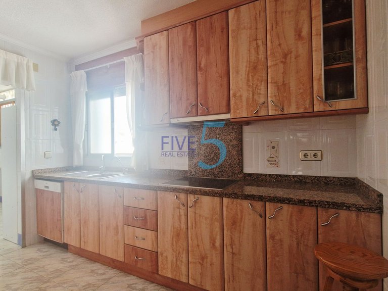 Apartment for Sale in Alicante, Valencia 3