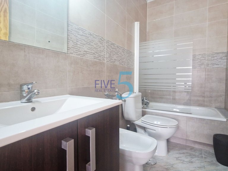 Apartment for Sale in Alicante, Valencia 17