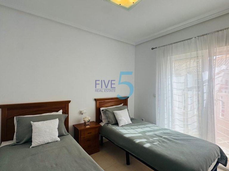 Villa for Sale in Alicante, Valencia 11
