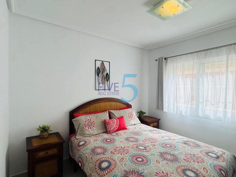 Villa for Sale in Alicante, Valencia 10