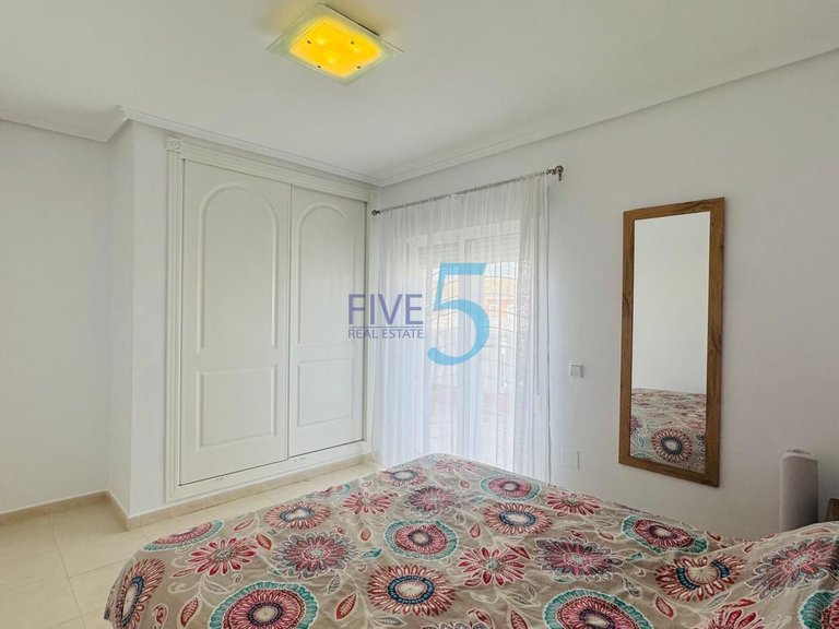 Villa for Sale in Alicante, Valencia 16