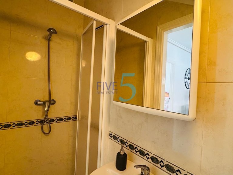Villa for Sale in Alicante, Valencia 8