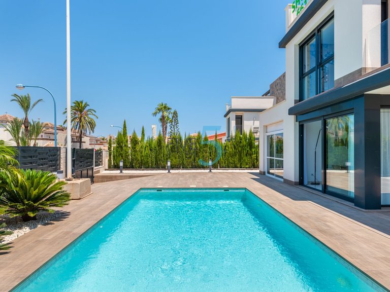 Villa for Sale in Murcia, Murcia 49