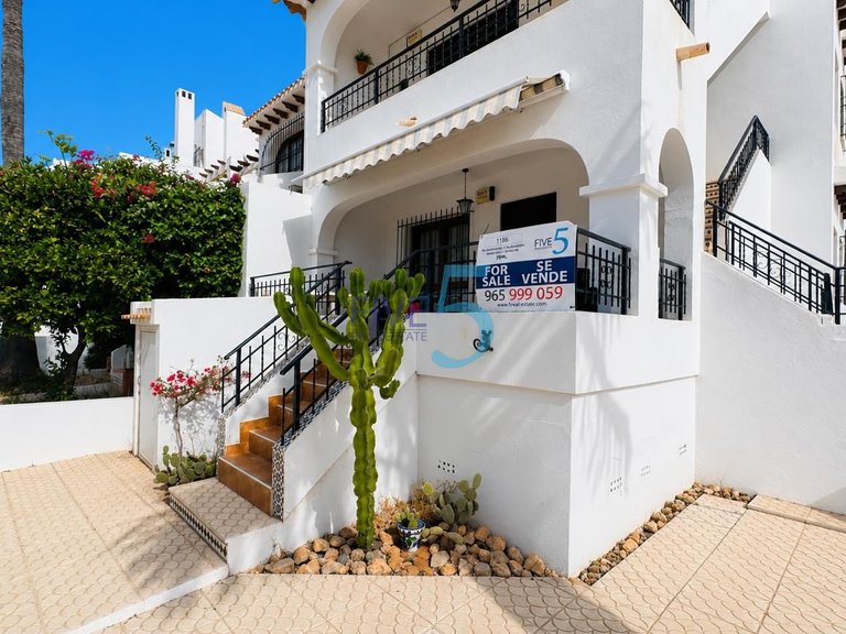 Apartment for Sale in Alicante, Valencia 17