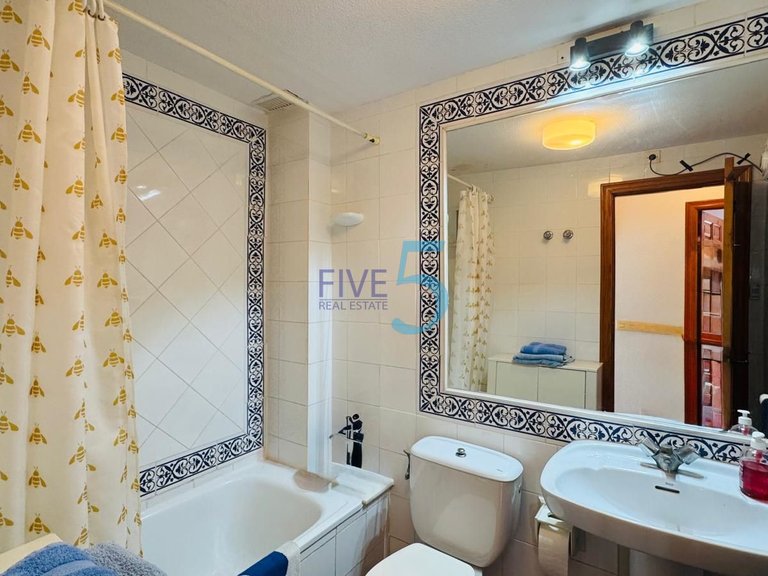 Apartment for Sale in Alicante, Valencia 10