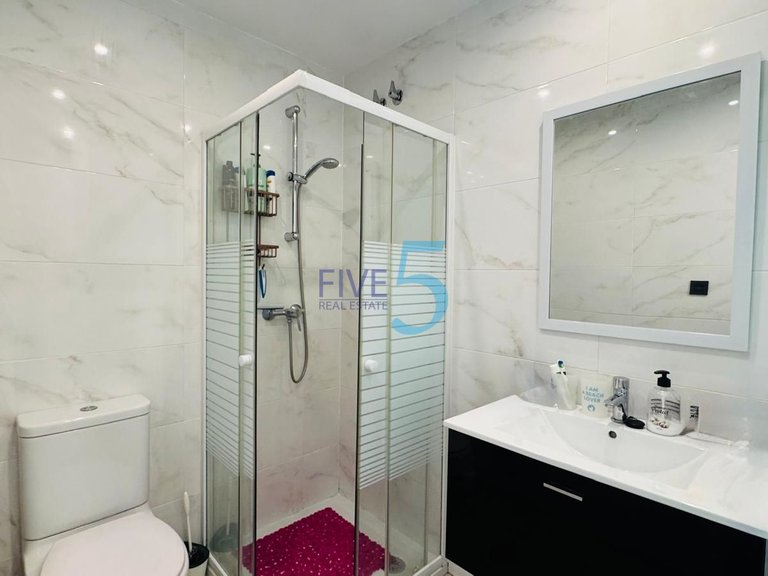 Apartment for Sale in Alicante, Valencia 11