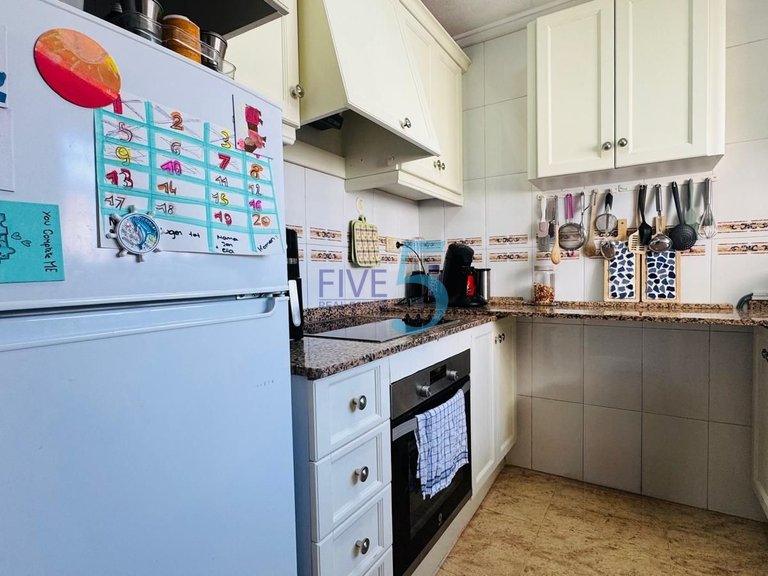 Villa for Sale in Alicante, Valencia 5