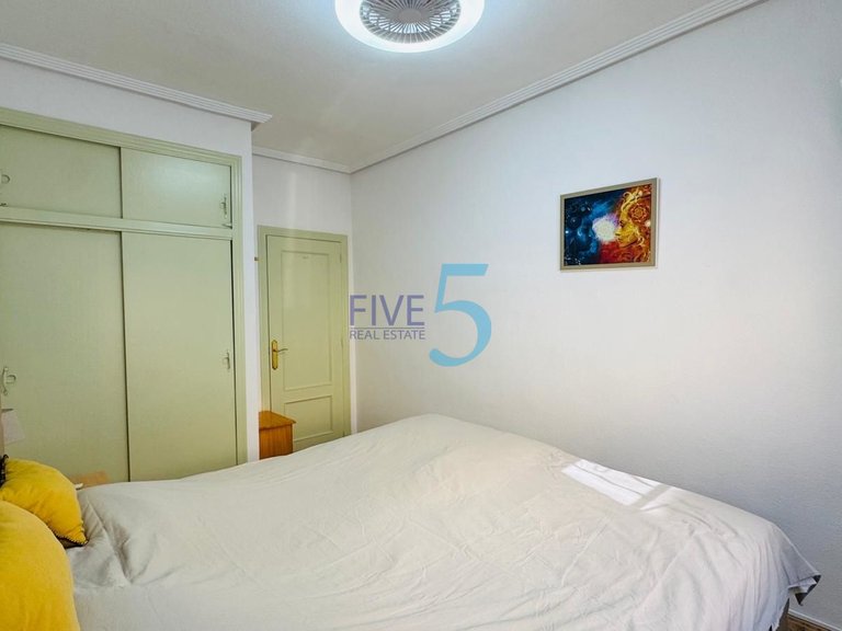 Villa for Sale in Alicante, Valencia 11