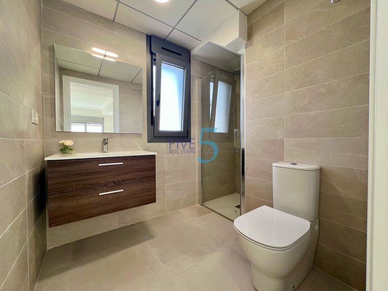 Villa for Sale in Alicante, Valencia 27
