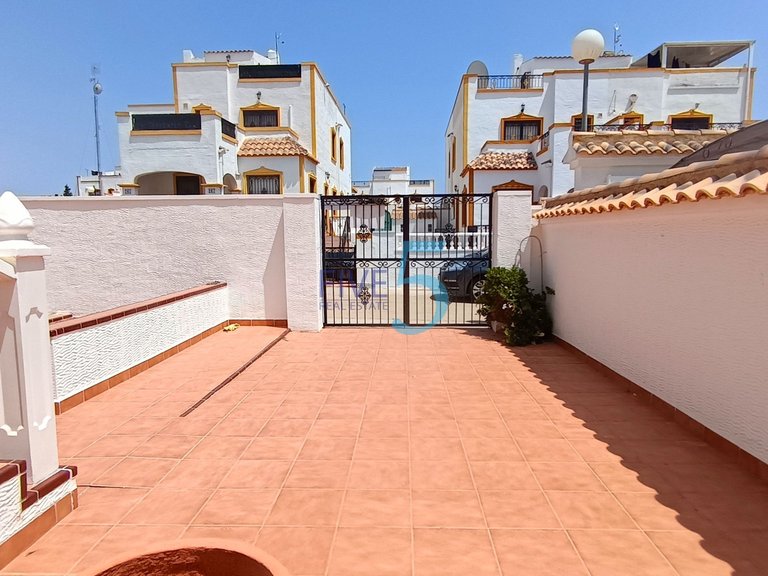 Villa for Sale in Alicante, Valencia 7
