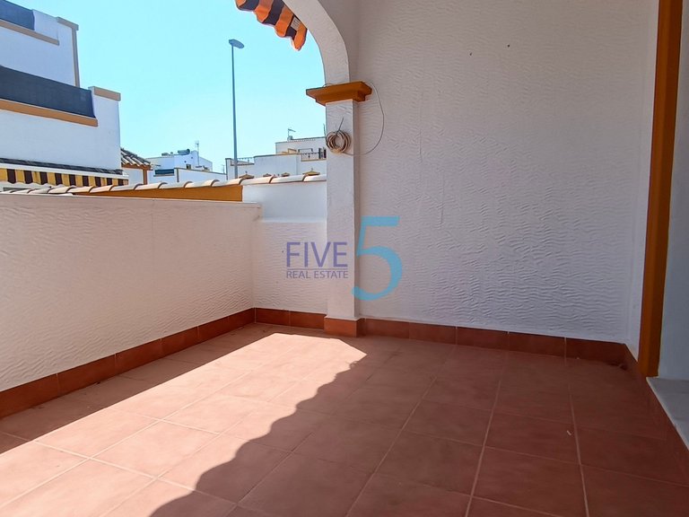Villa for Sale in Alicante, Valencia 10