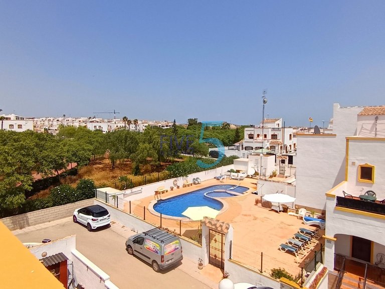 Villa for Sale in Alicante, Valencia 4