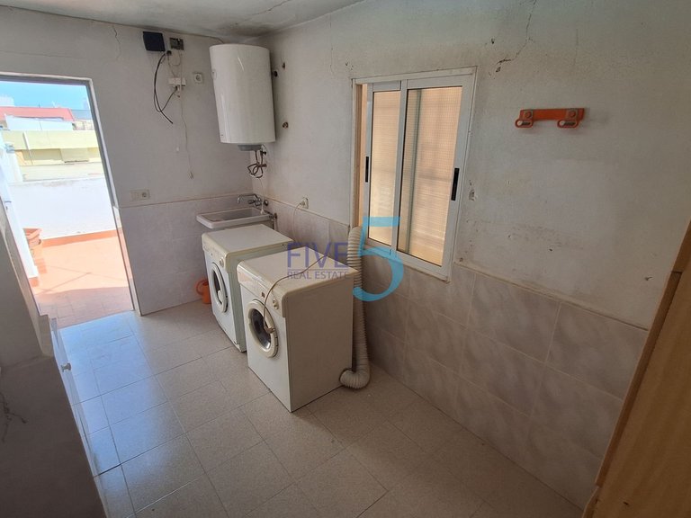 Villa for Sale in Alicante, Valencia 24