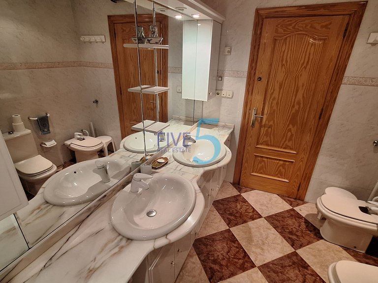 Villa for Sale in Alicante, Valencia 14