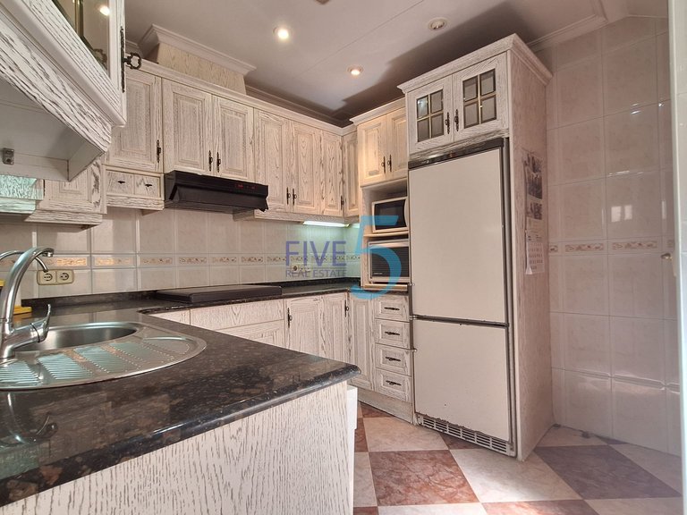 Villa for Sale in Alicante, Valencia 18