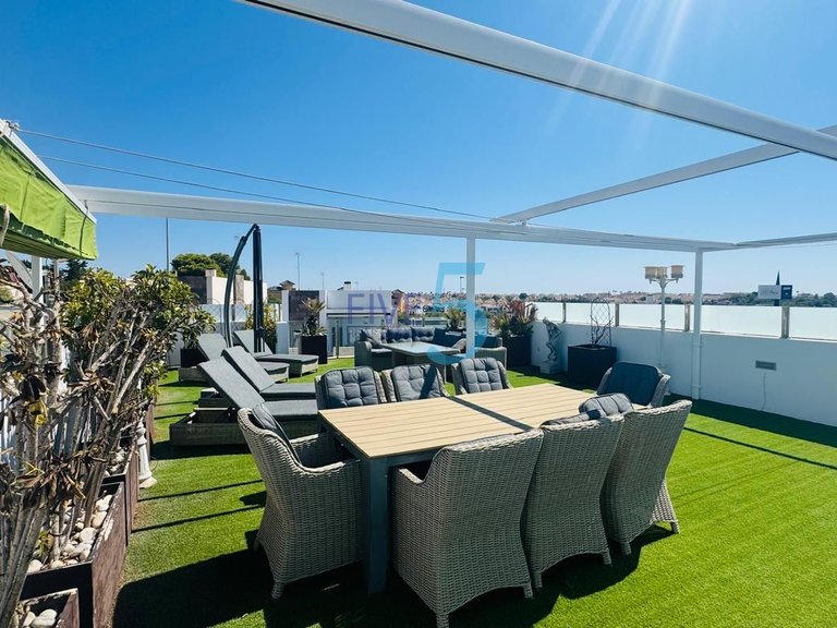 Villa for Sale in Alicante, Valencia 31