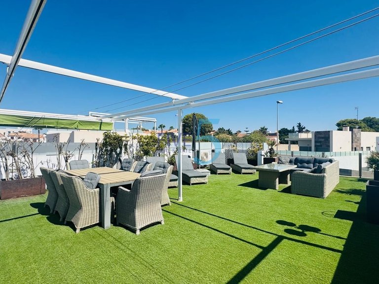 Villa for Sale in Alicante, Valencia 28