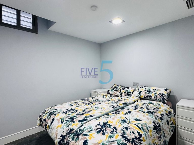 Villa for Sale in Alicante, Valencia 18