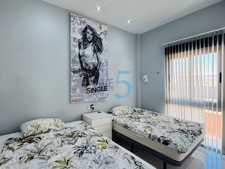 Villa for Sale in Alicante, Valencia 10