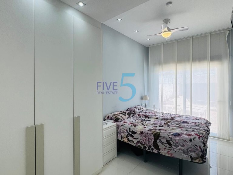 Villa for Sale in Alicante, Valencia 12