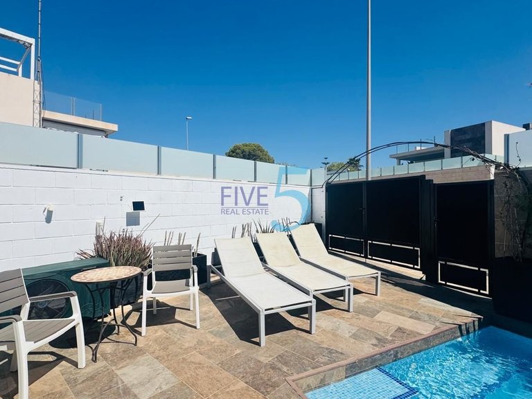 Villa for Sale in Alicante, Valencia 33