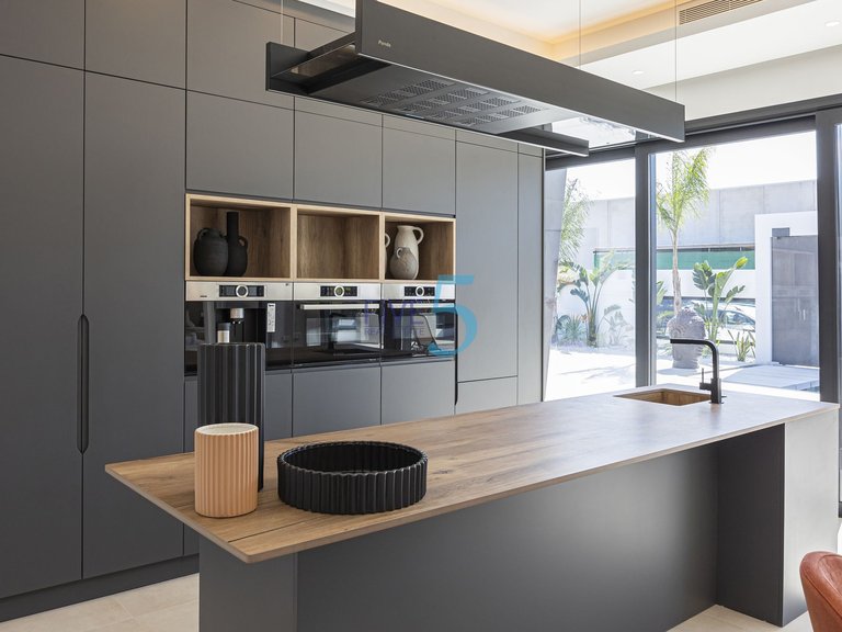 Villa for Sale in Alicante, Valencia 25