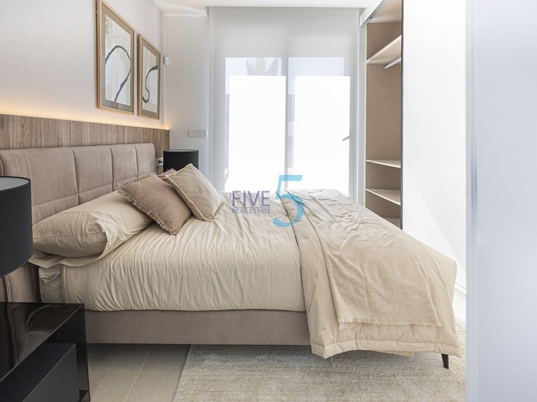 Villa for Sale in Alicante, Valencia 21