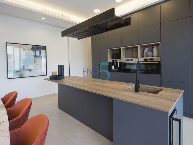 Villa for Sale in Alicante, Valencia 17