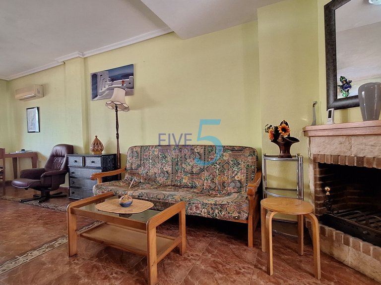 Villa for Sale in Alicante, Valencia 8