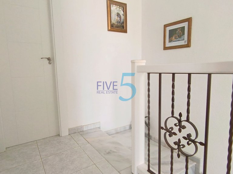 Villa for Sale in Alicante, Valencia 30