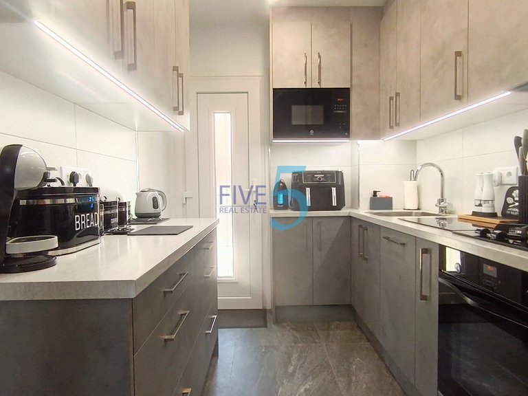 Villa for Sale in Alicante, Valencia 4