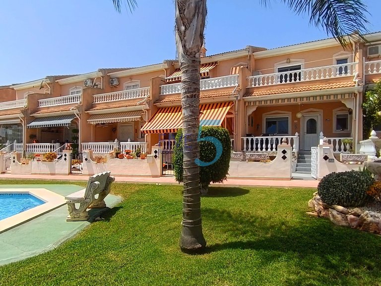 Villa for Sale in Alicante, Valencia 9