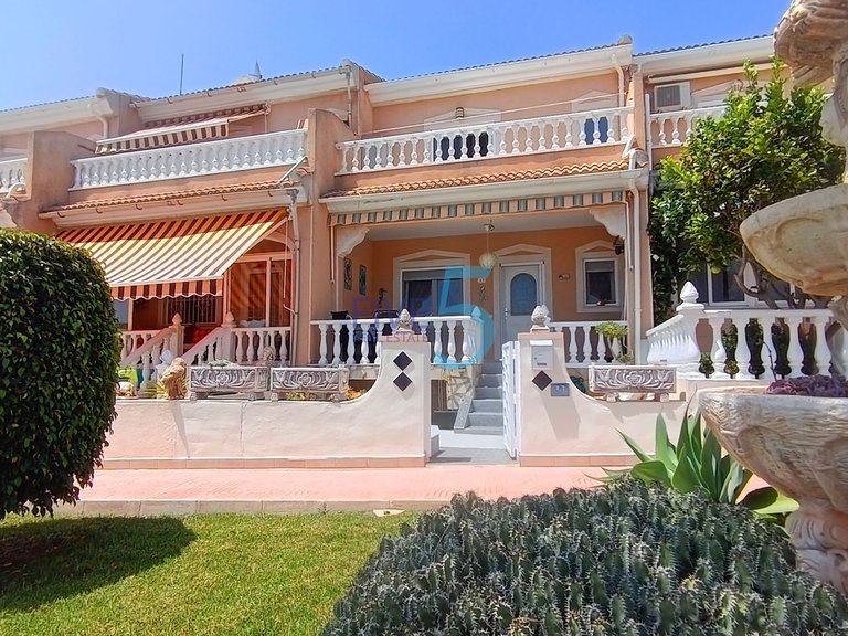 Villa for Sale in Alicante, Valencia 1