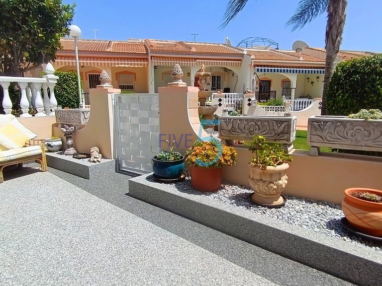 Villa for Sale in Alicante, Valencia 16