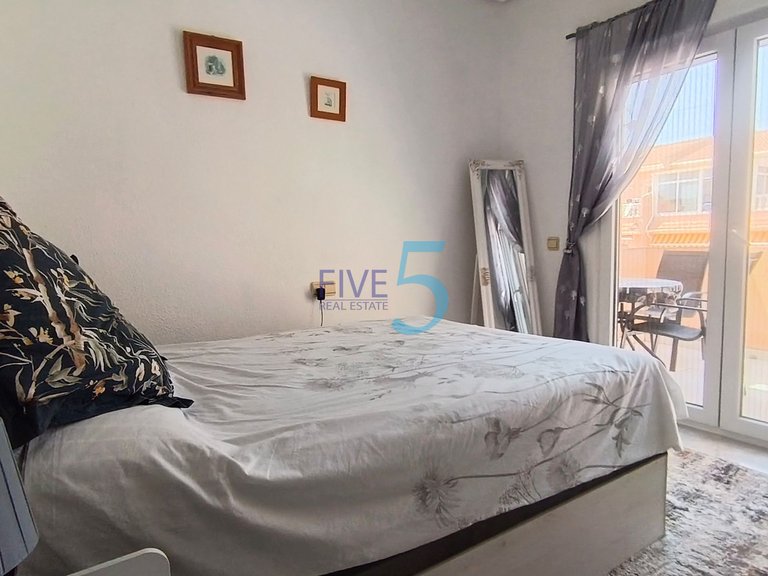Villa for Sale in Alicante, Valencia 35
