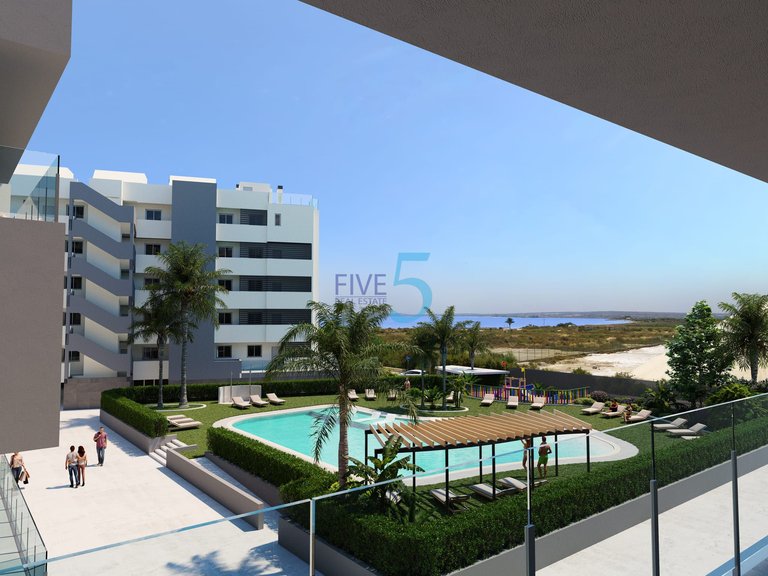 Apartment for Sale in Alicante, Valencia 2