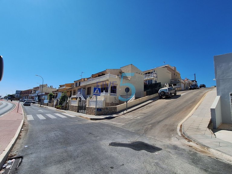 Villa for Sale in Alicante, Valencia 39