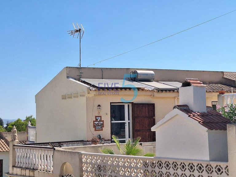 Villa for Sale in Alicante, Valencia 8